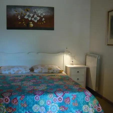 Oda ve Kahvaltı Santu Larentu 3*