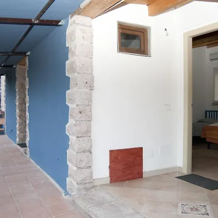 Santu Larentu Bed & Breakfast